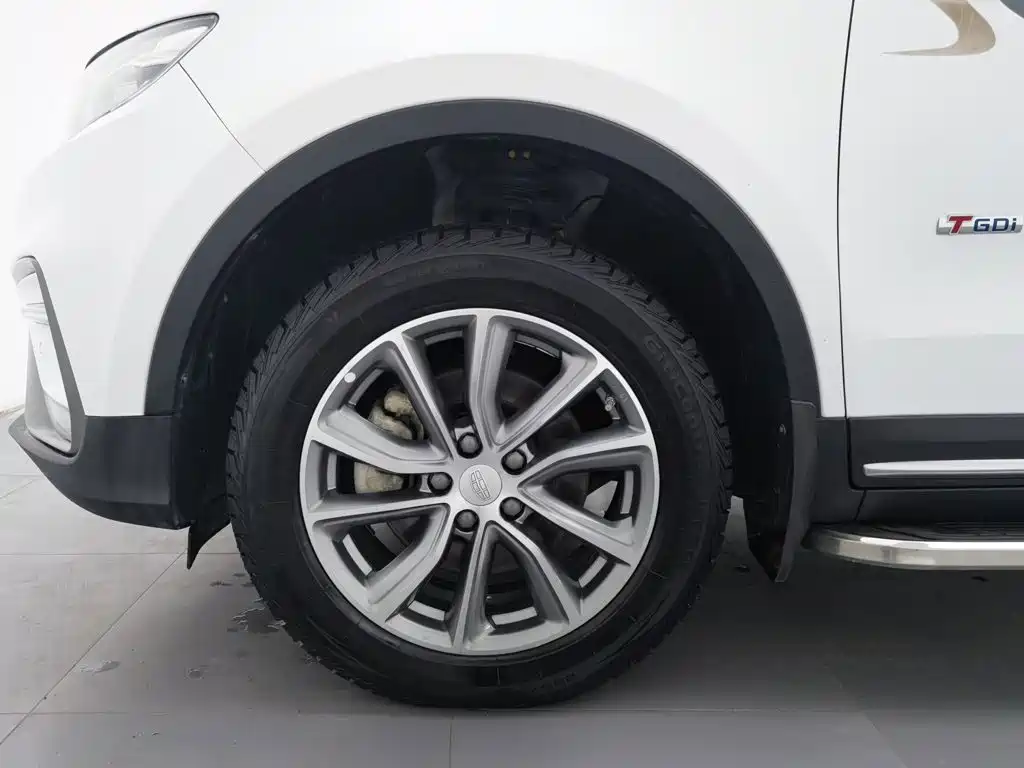 Geely Boyue — миниатюра 17