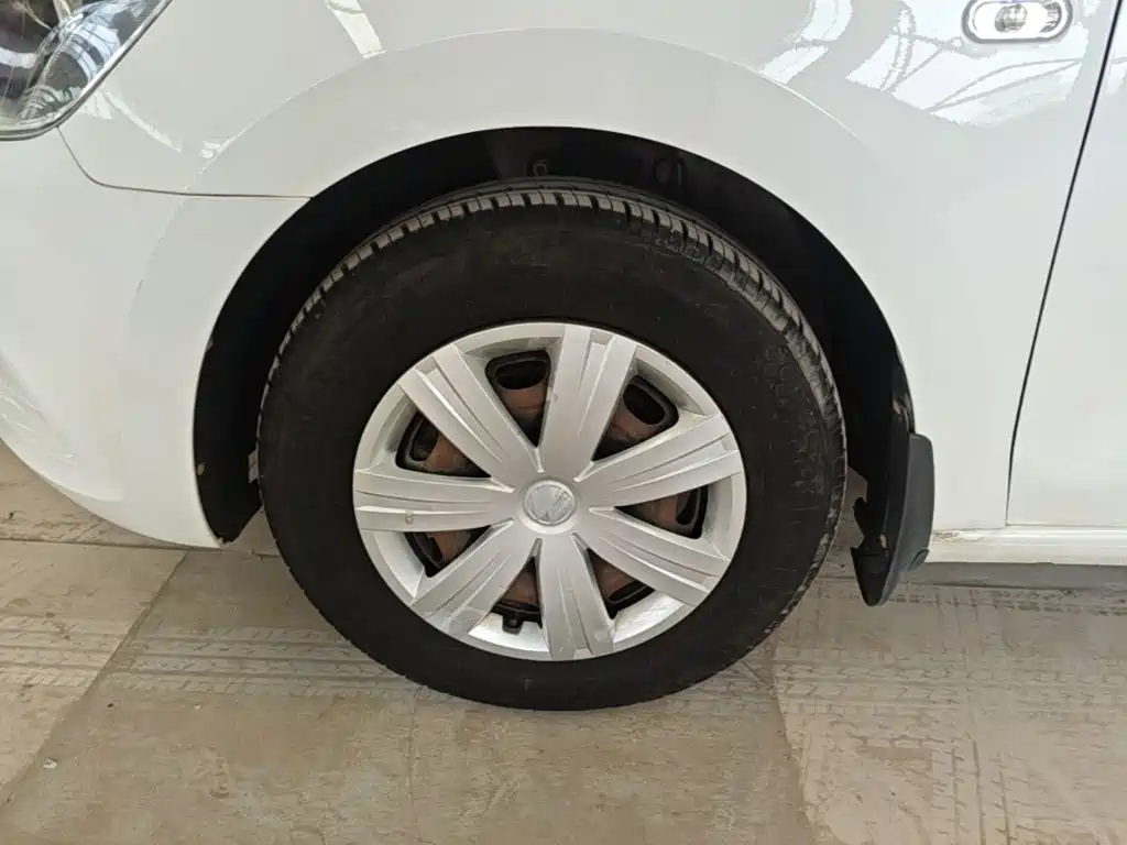 Volkswagen Jetta — миниатюра 23