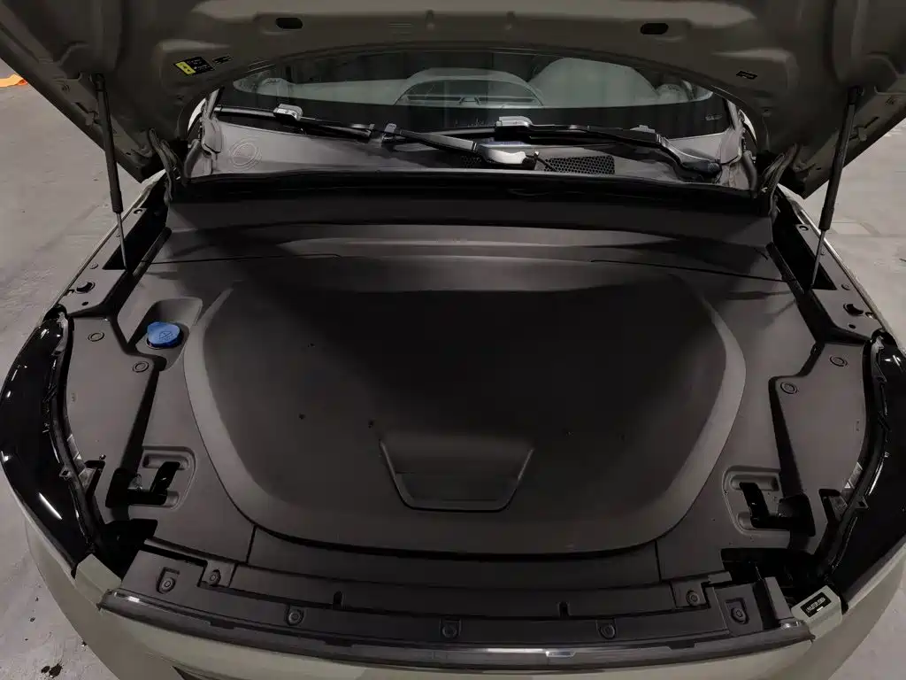 Volvo C40 — миниатюра 6