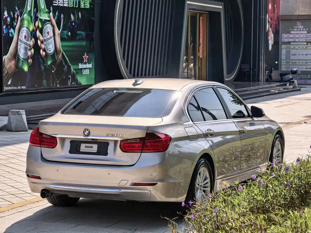 BMW 3 Series — миниатюра 4