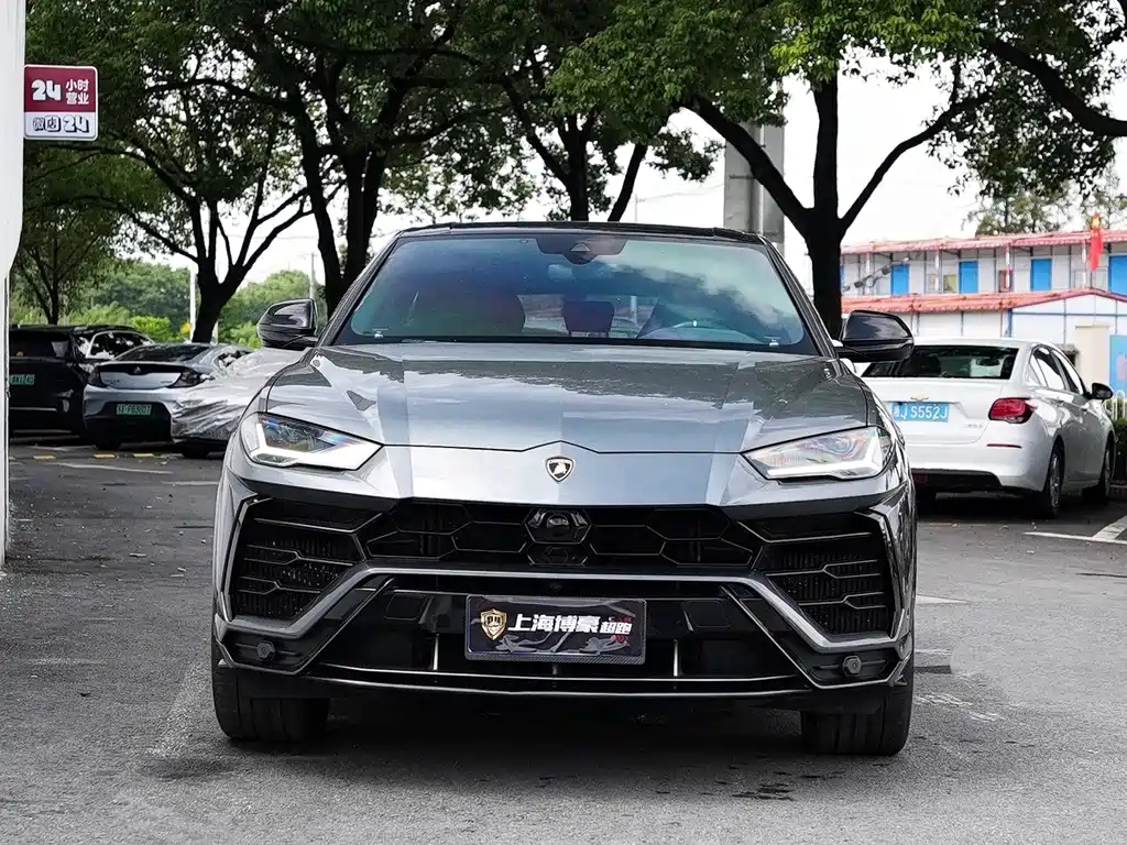 Lamborghini Urus — миниатюра 2