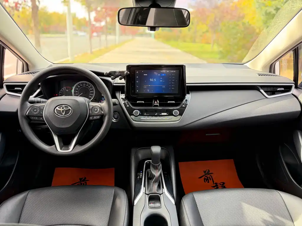 Toyota Corolla — миниатюра 8