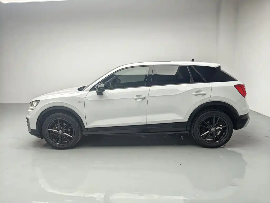 Audi Q2L — миниатюра 6
