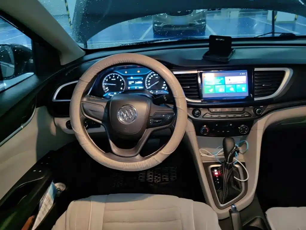 Buick Excelle — миниатюра 3