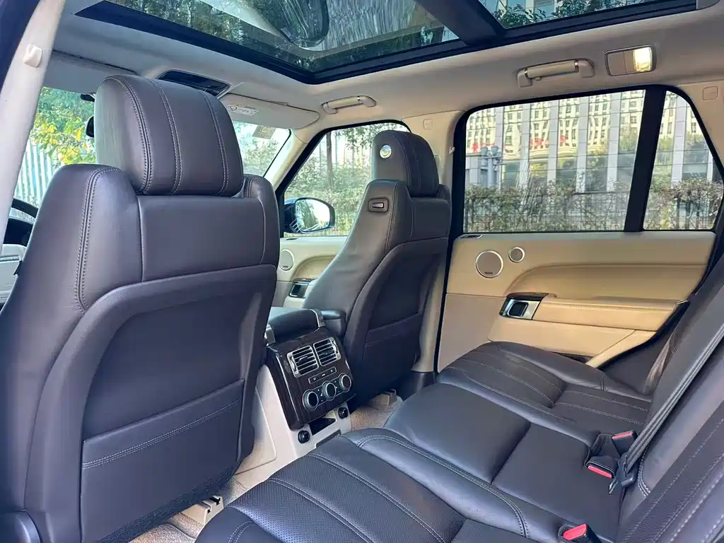 Land Rover Range Rover — миниатюра 15