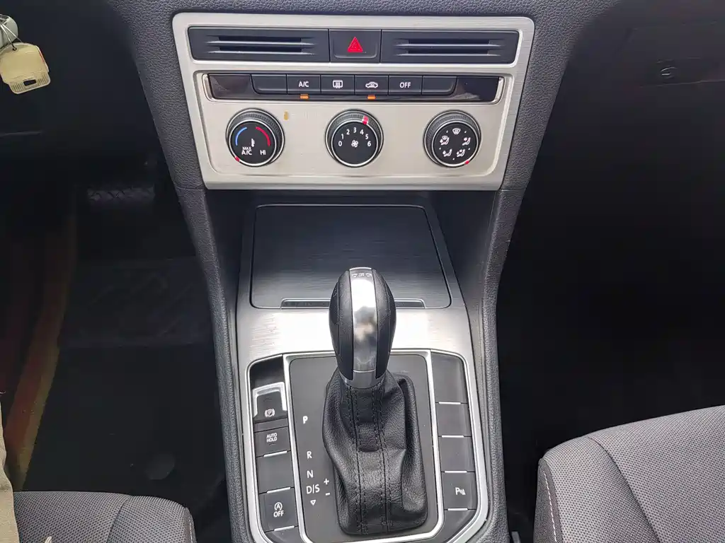 Volkswagen Golf Sportsvan — миниатюра 17