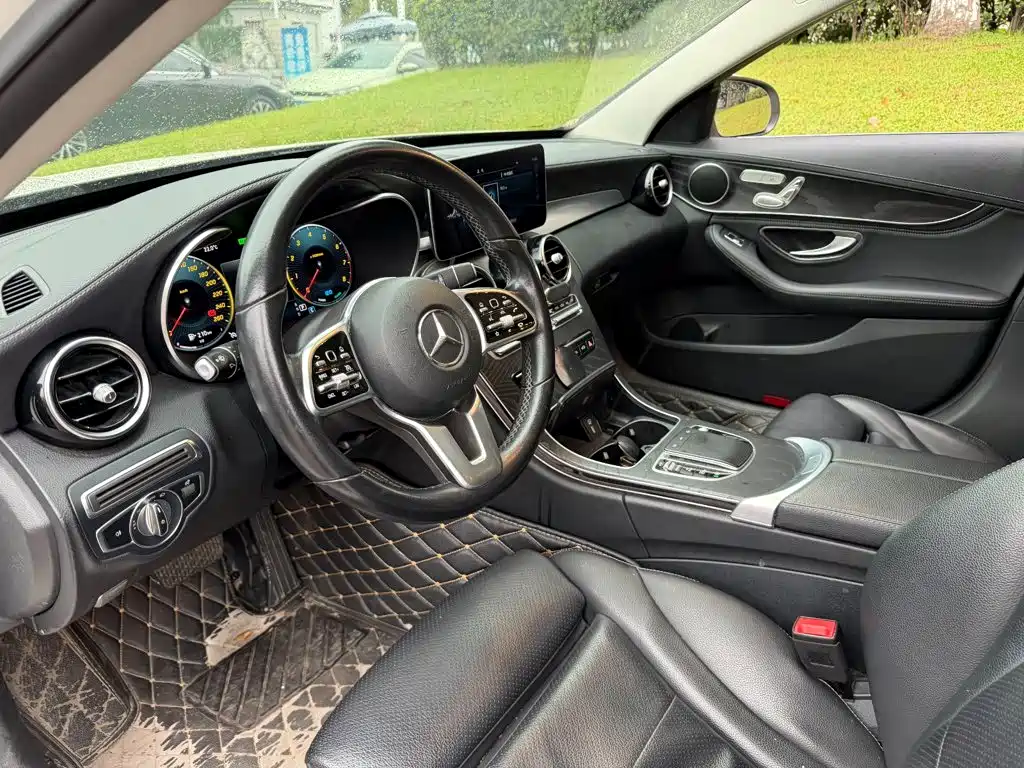 Mercedes-Benz C-Class — миниатюра 7