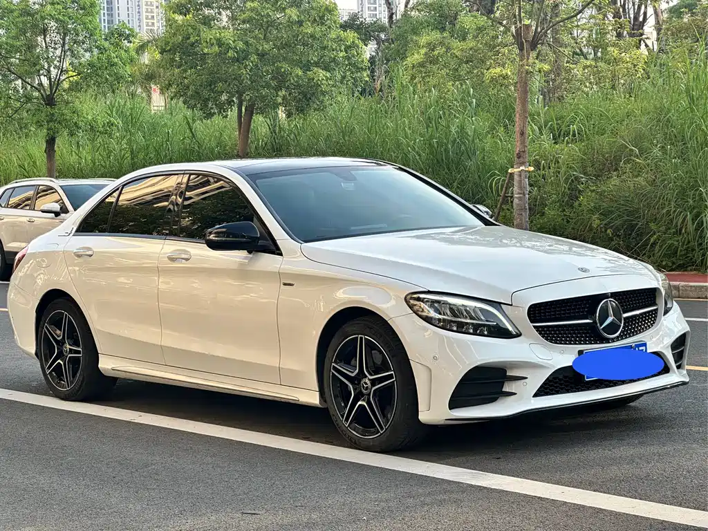Mercedes-Benz C-Class — миниатюра 3