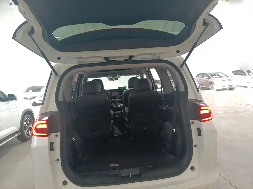 GAC Motor Trumpchi M6 — миниатюра 19