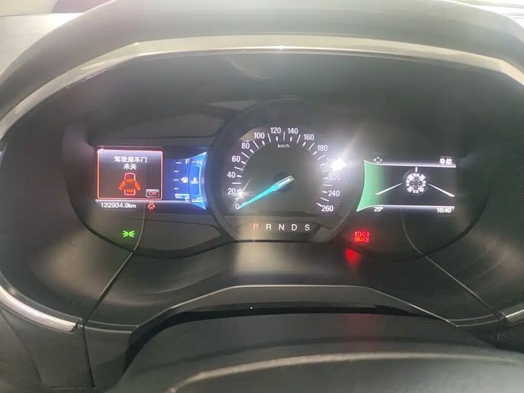 Ford Edge — миниатюра 12