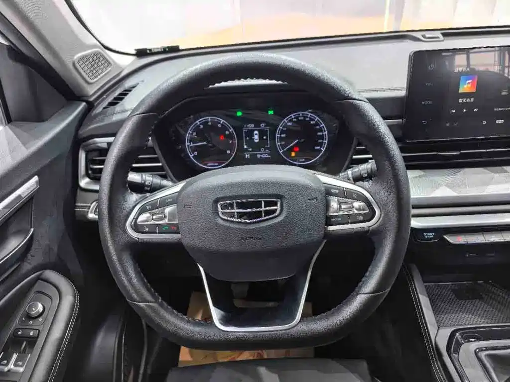 Geely Vision X6 — миниатюра 12