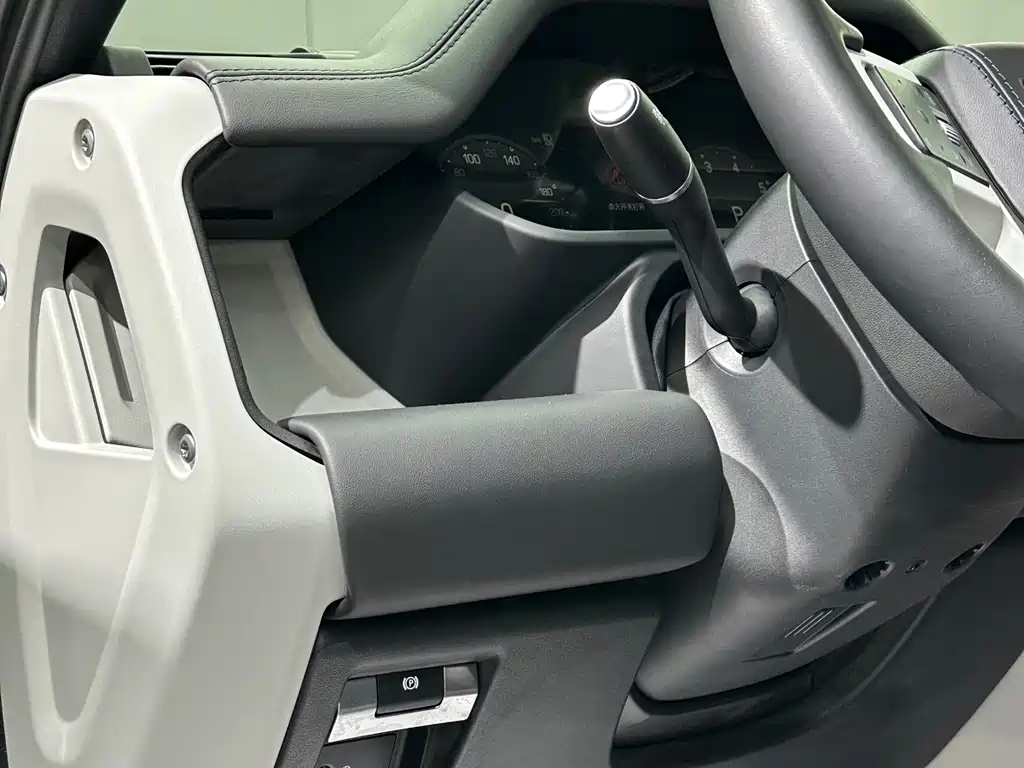 Land Rover Defender — миниатюра 15