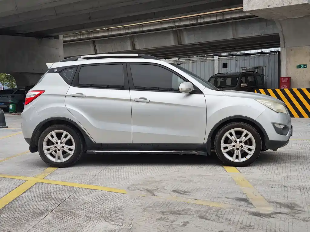 Changan CS35 2012 1.6L MT Luxury IV