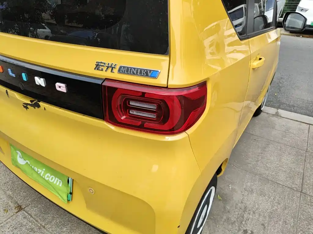 Wuling MINIEV — миниатюра 8