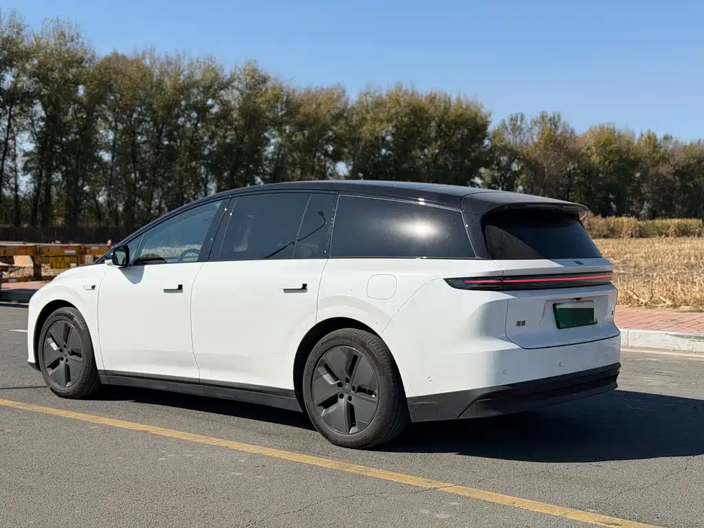Li Auto Li i8 — миниатюра 3