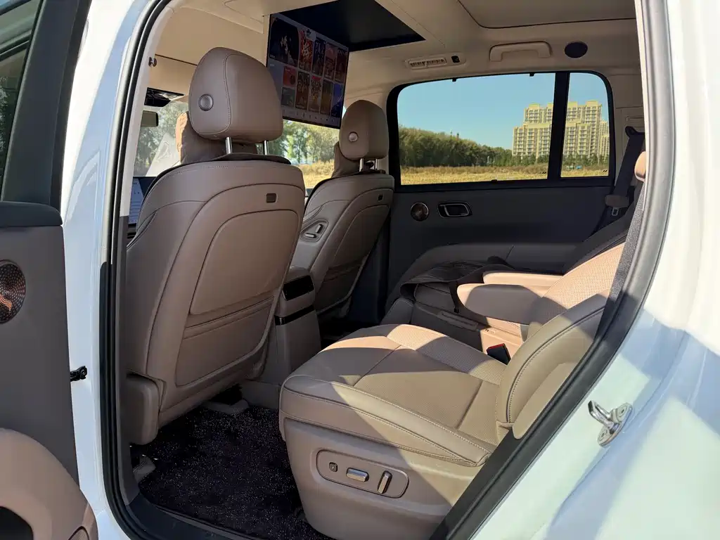 Li Auto Li i8 — миниатюра 18
