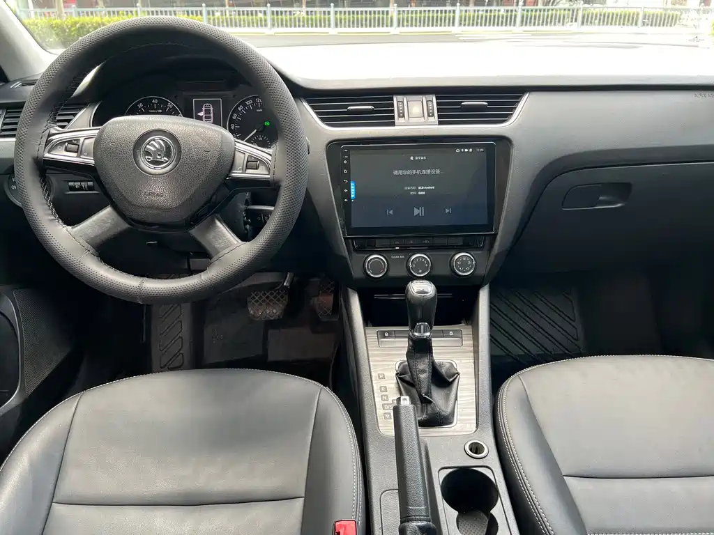 Skoda Octavia — миниатюра 11