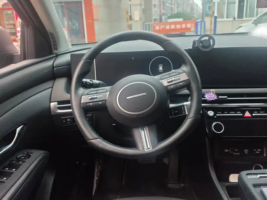 Hyundai Tucson — миниатюра 15