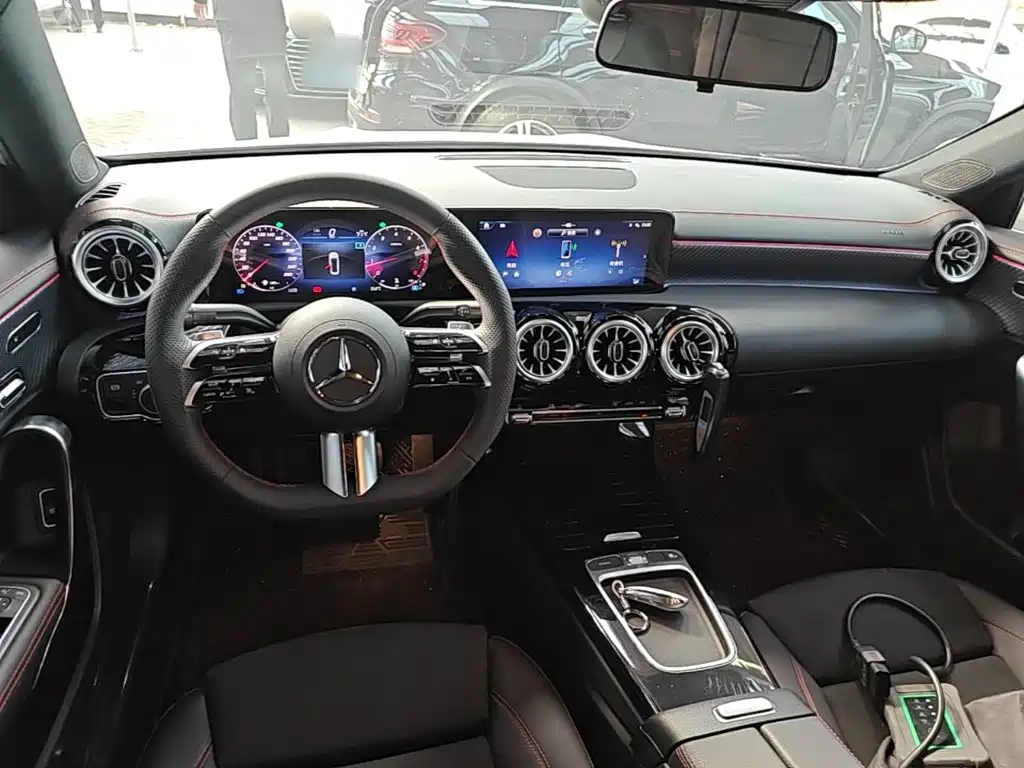 Mercedes-Benz A-Class — миниатюра 10