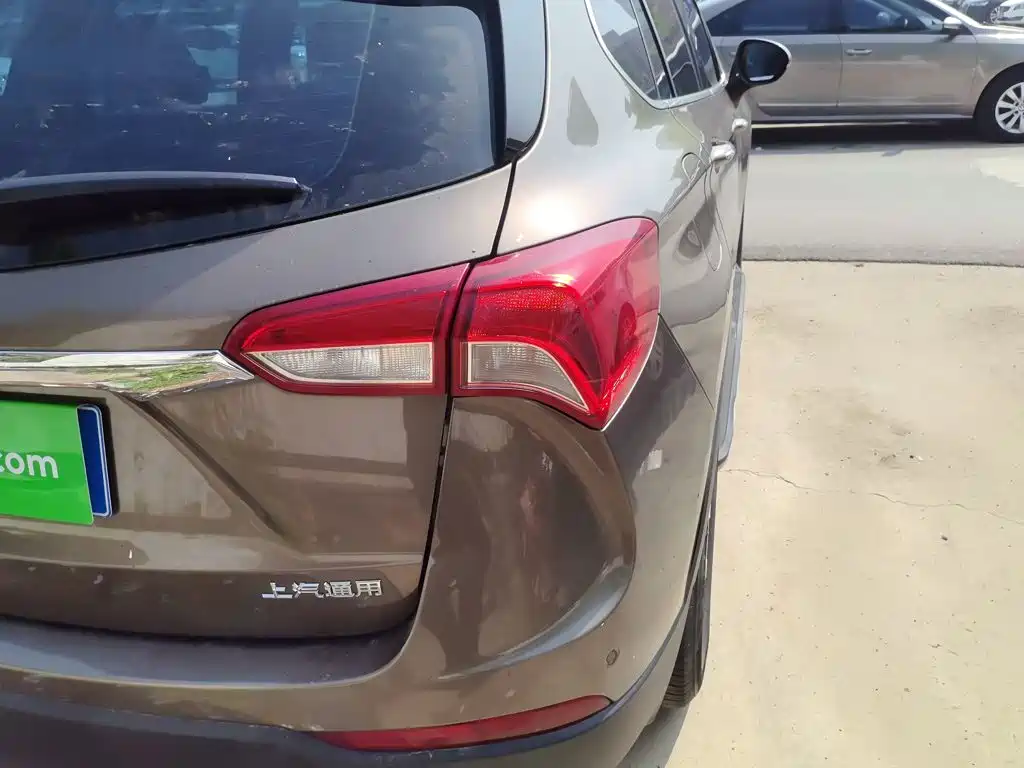 Buick Envision Plus — миниатюра 24