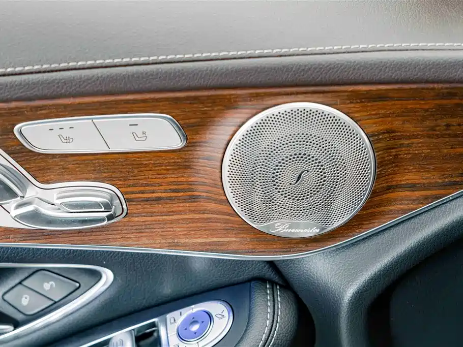 Mercedes-Benz GLC — миниатюра 16