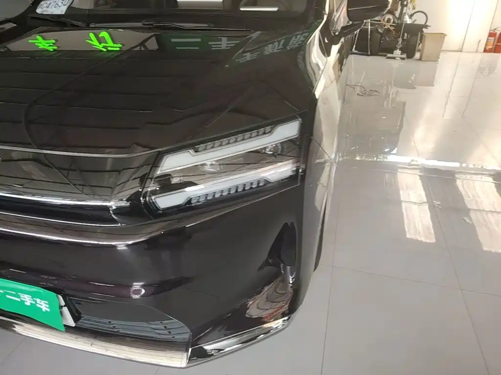 Wuling Xingguang 730 New Energy — миниатюра 24