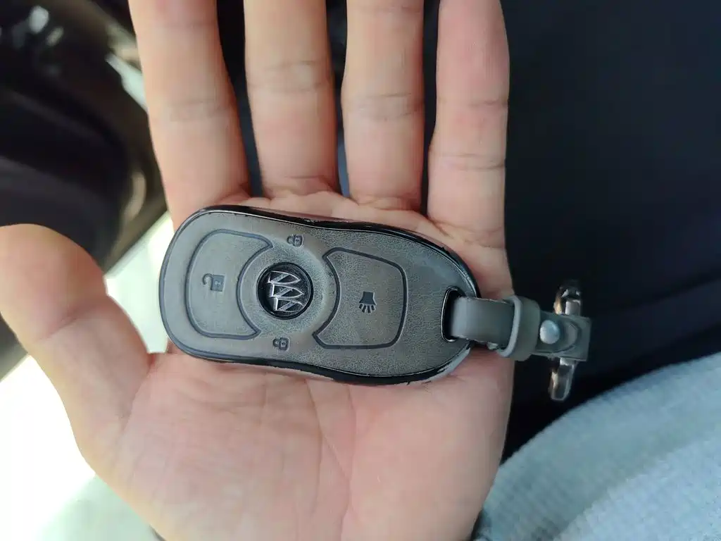 Buick Envision Plus — миниатюра 17