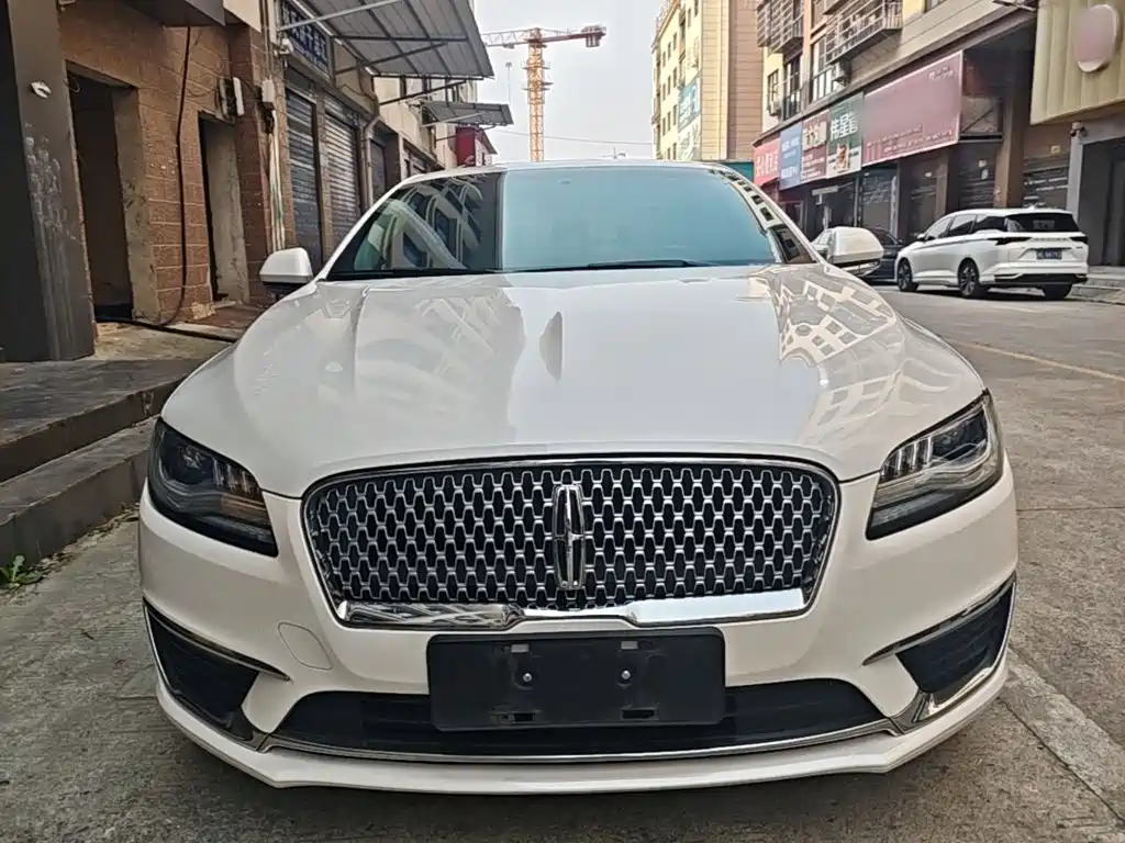 Lincoln MKZ — миниатюра 3