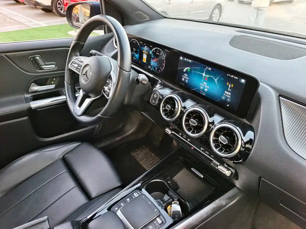 MERCEDES-BENZ B CLASS