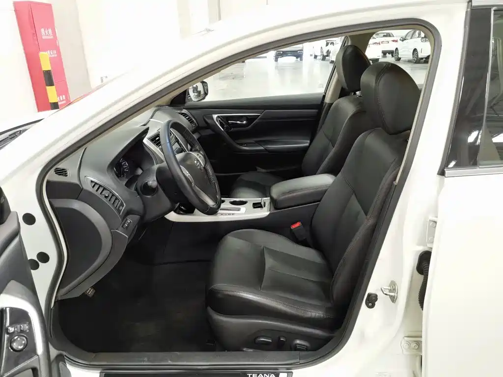 Nissan Teana — миниатюра 10