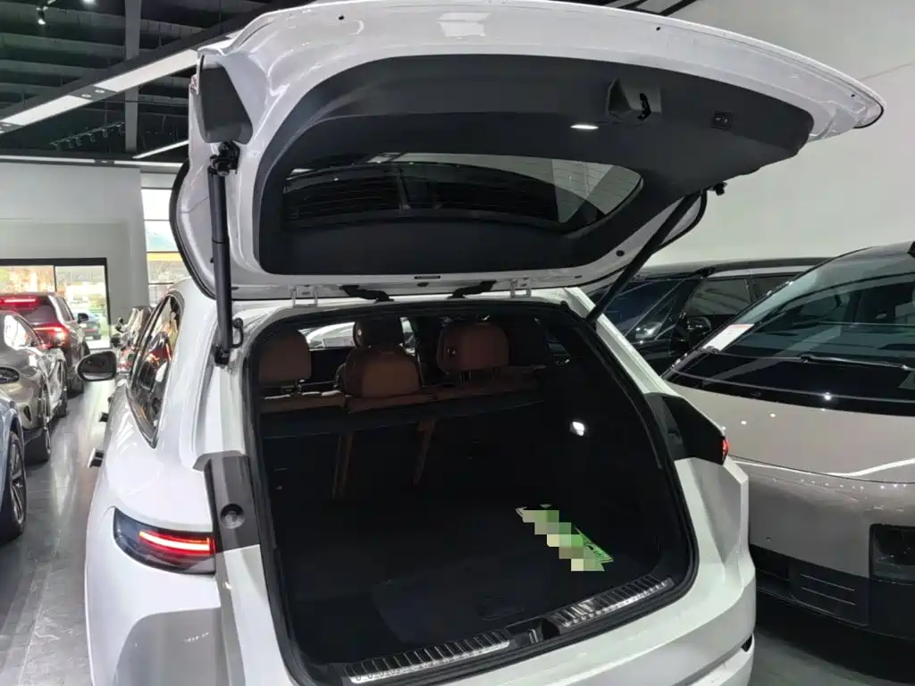 Li Auto Li L7 — миниатюра 19