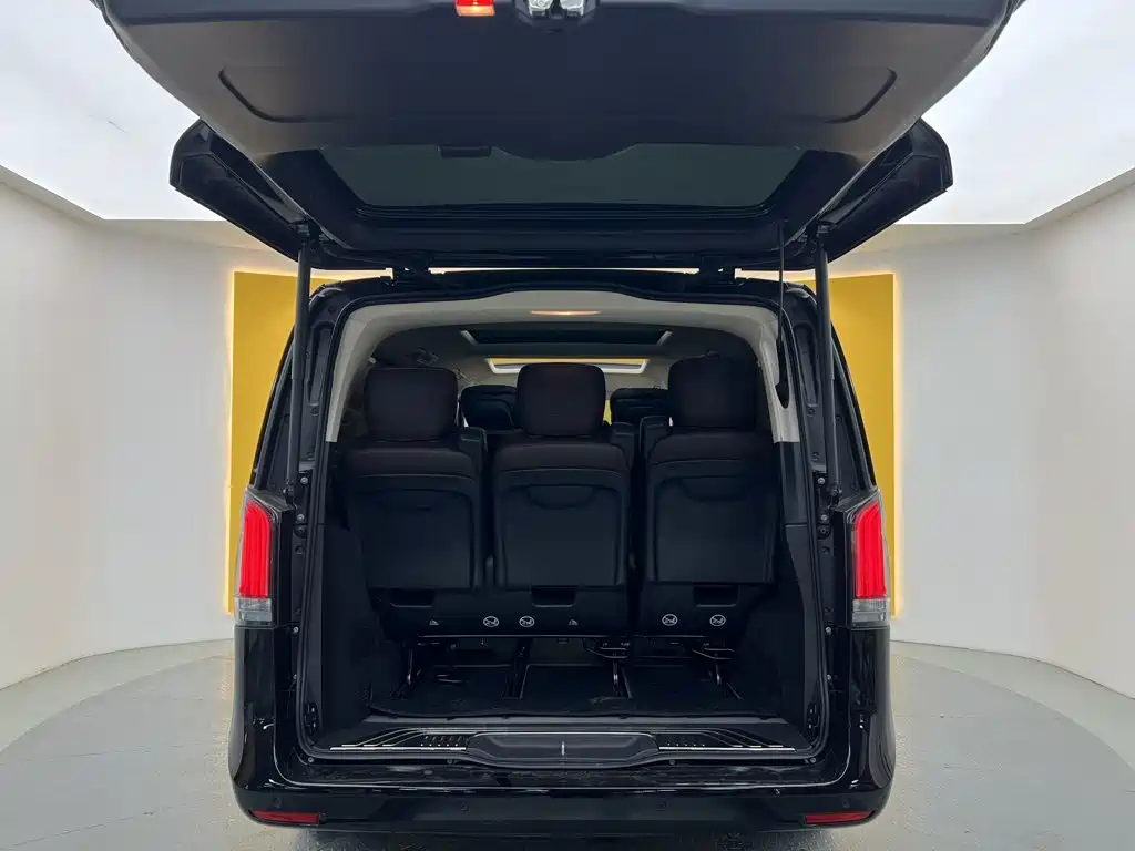 Mercedes-Benz V-Class — миниатюра 4