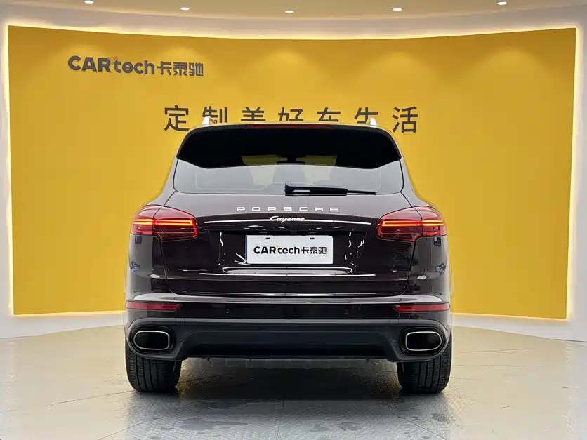 Porsche Cayenne — миниатюра 5