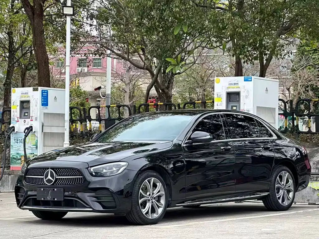 Mercedes-Benz E-Class 2021