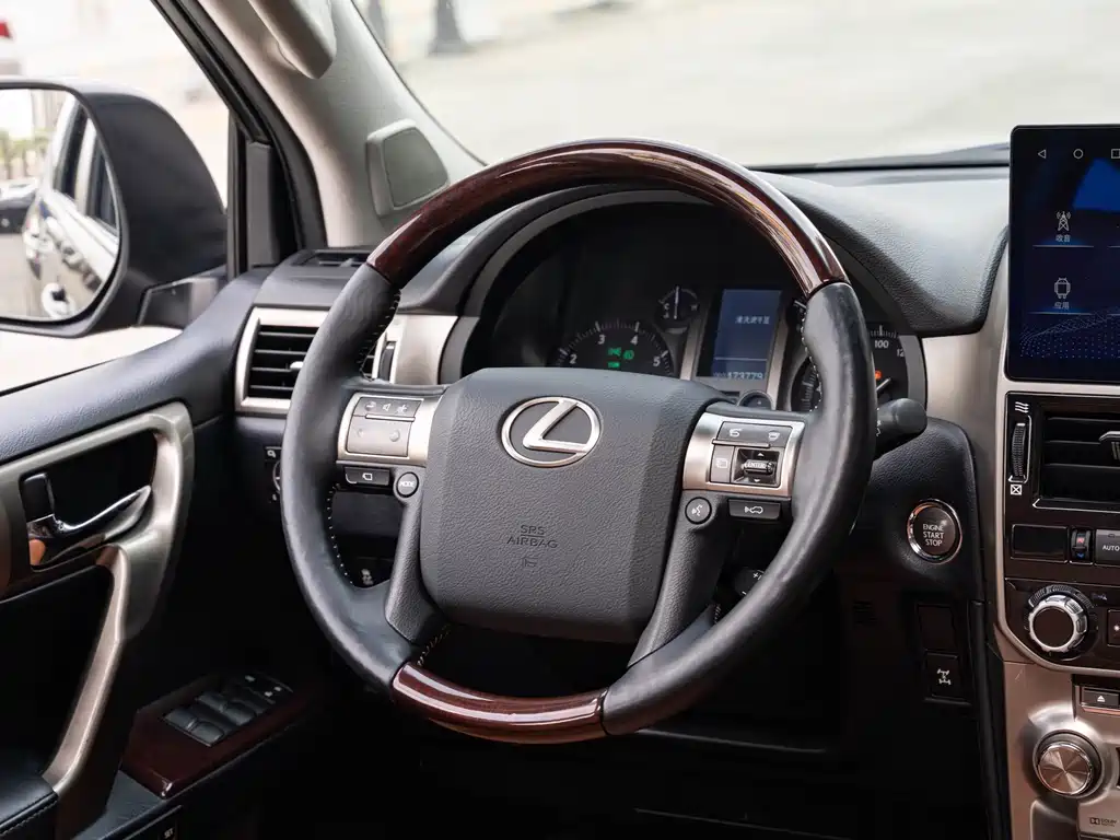 Lexus GX — миниатюра 15