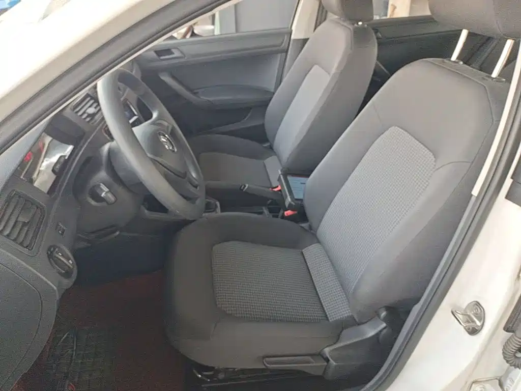Volkswagen Santana — миниатюра 15