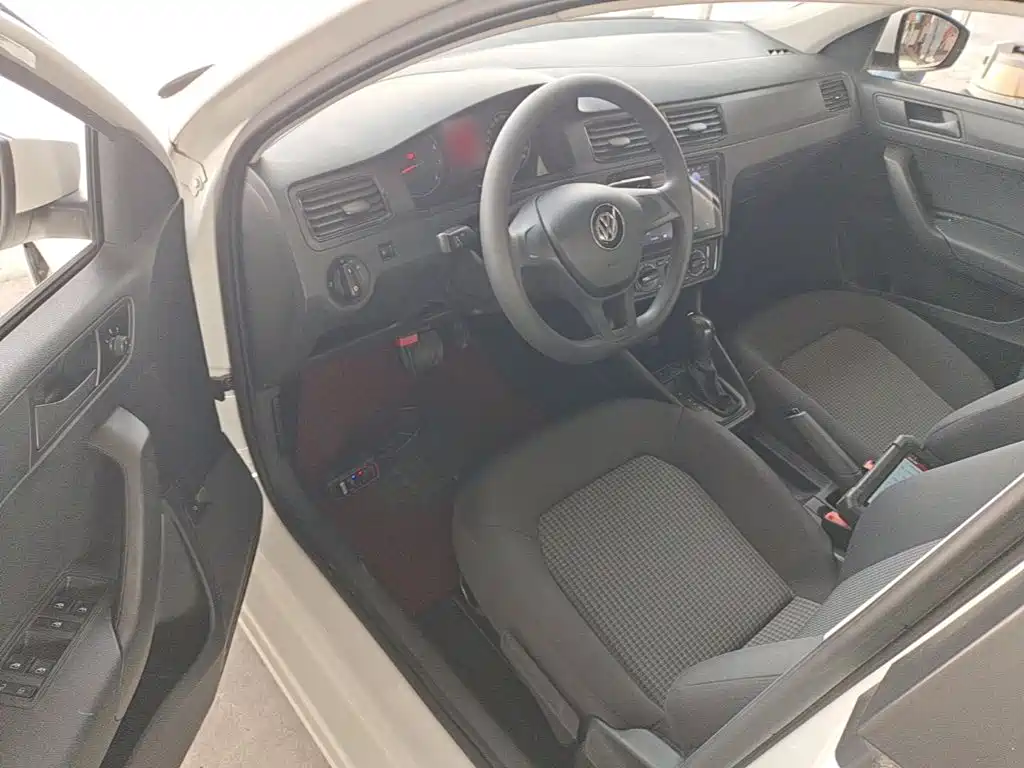 Volkswagen Santana — миниатюра 16