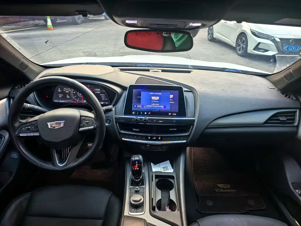 Cadillac CT5 — миниатюра 9