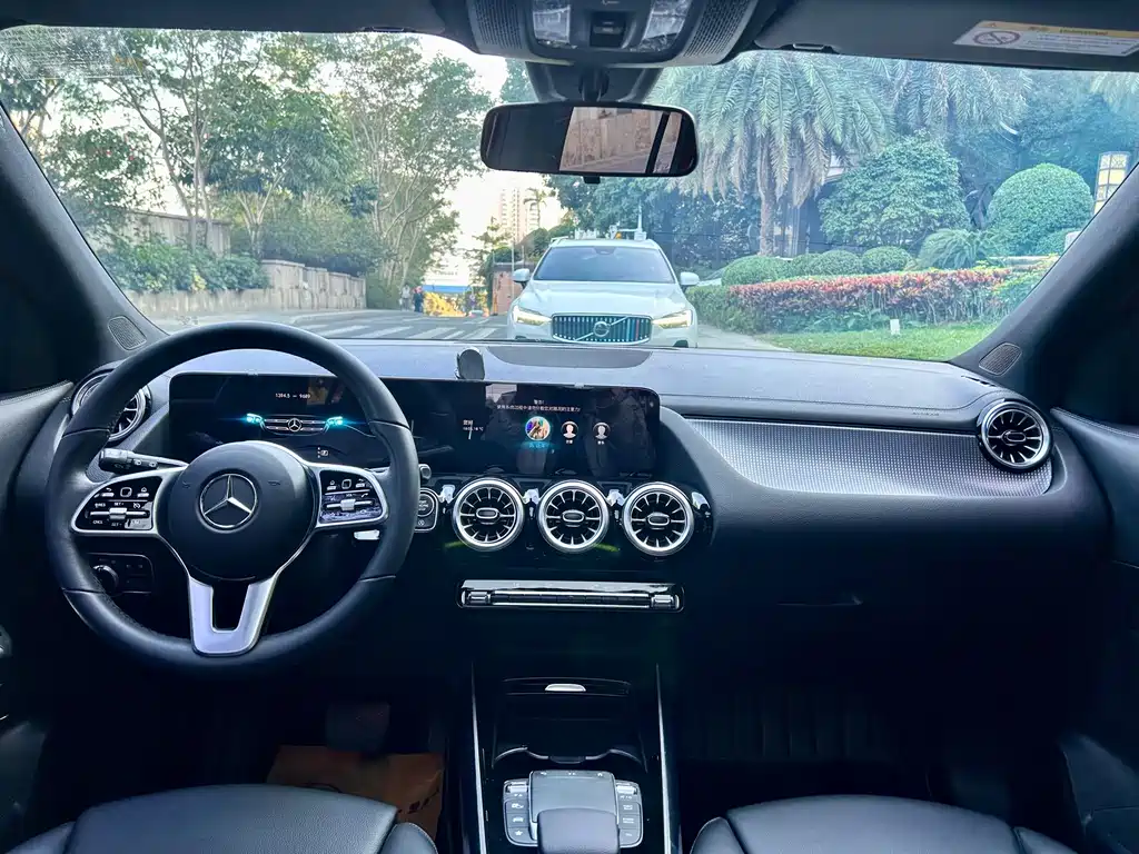 Mercedes-Benz GLA — миниатюра 9