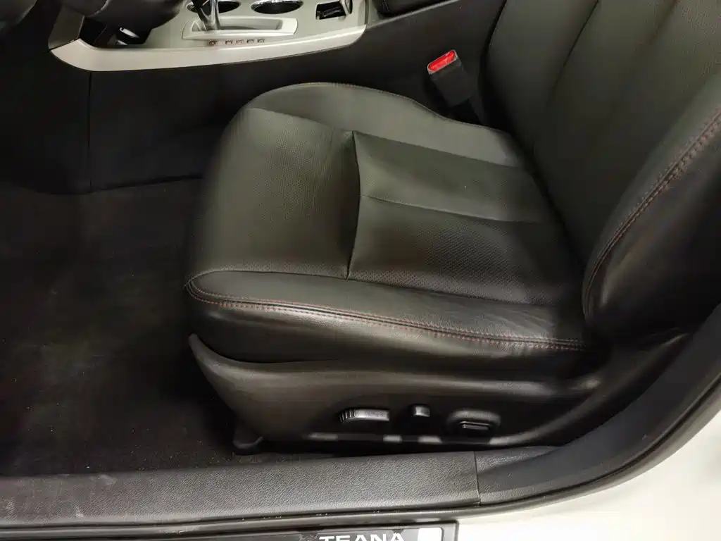 Nissan Teana — миниатюра 20