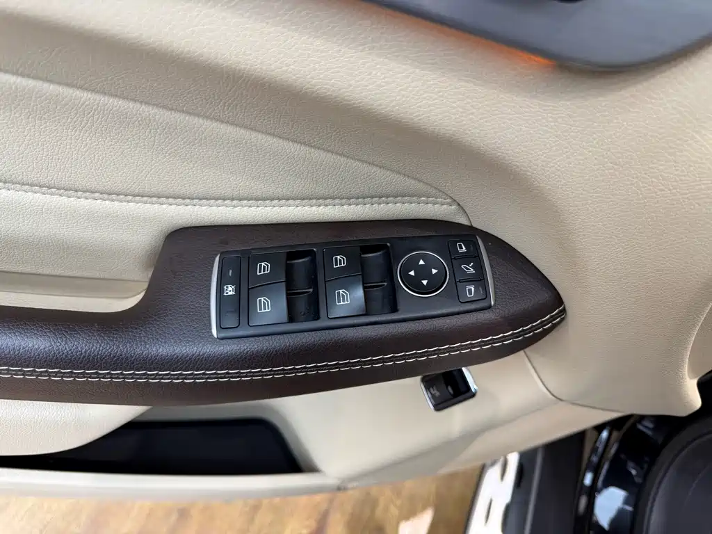 Mercedes-Benz GLE (Import) — миниатюра 15