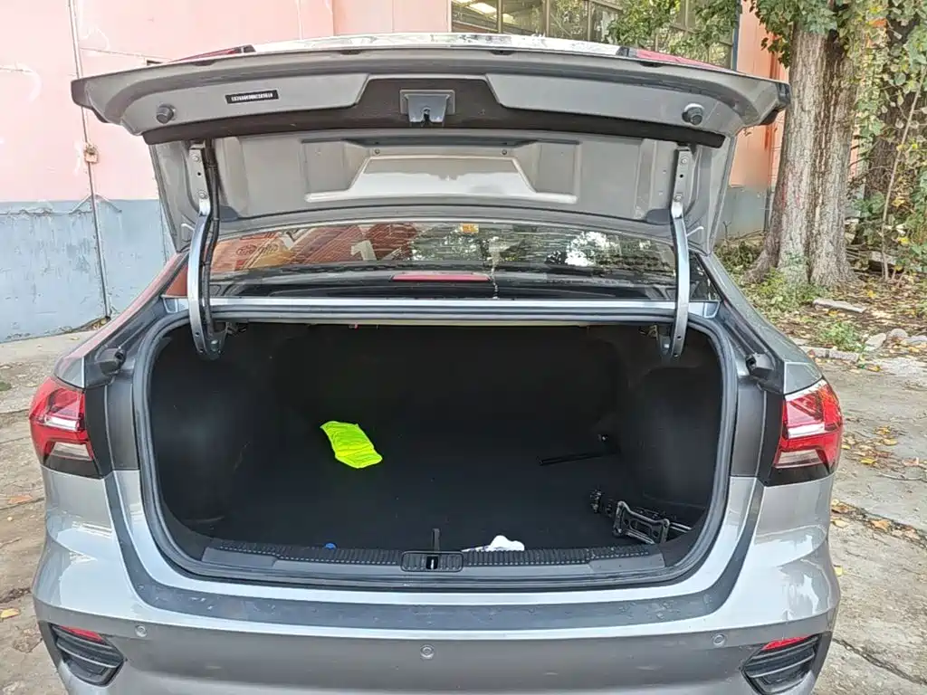 Roewe i5 — миниатюра 19