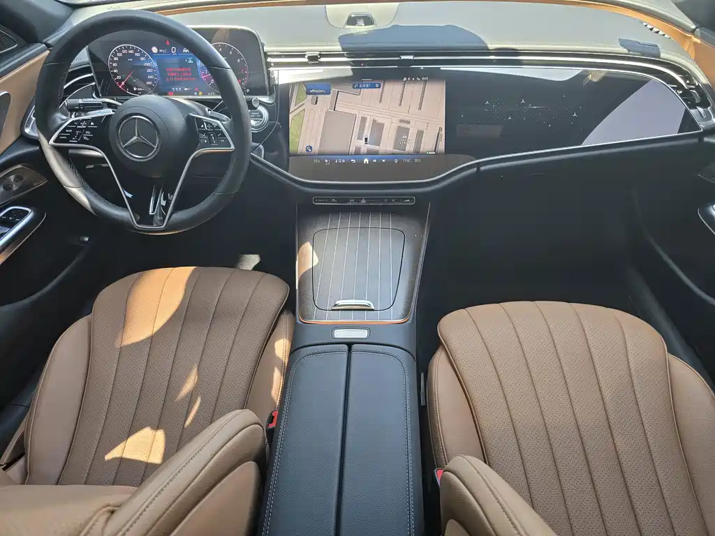Mercedes-Benz E-Class — миниатюра 19