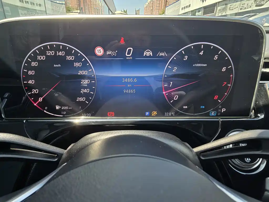 Mercedes-Benz E-Class — миниатюра 22
