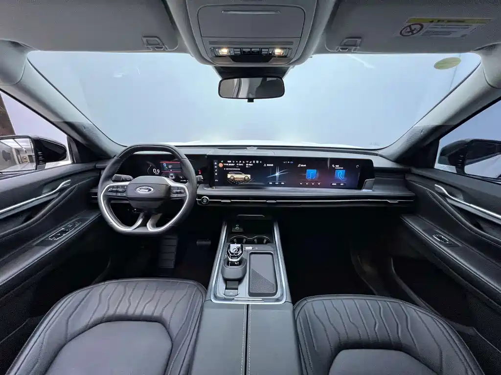 Ford Edge — миниатюра 7