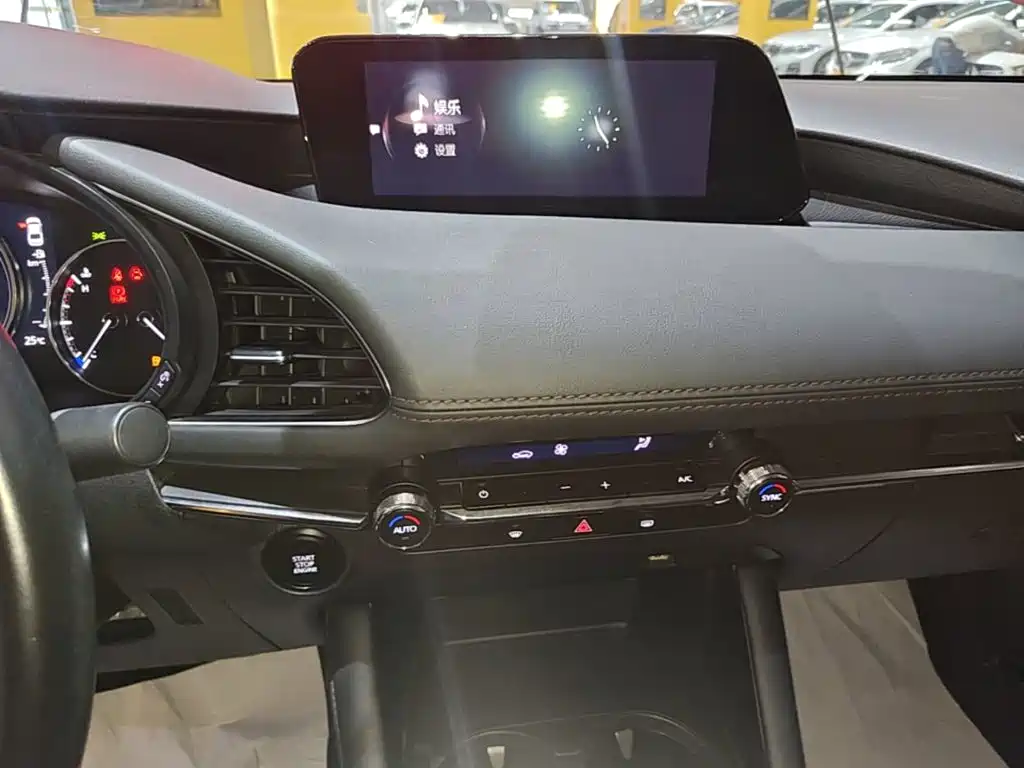 Mazda 3 Axela — миниатюра 13