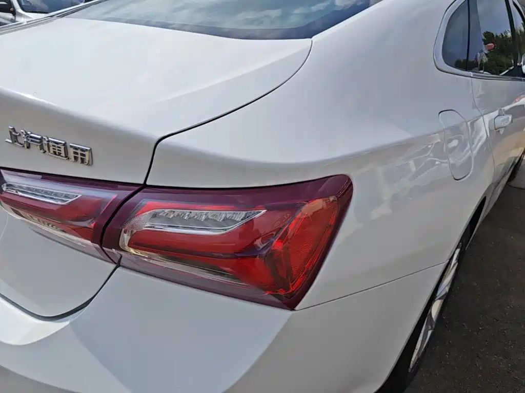 Chevrolet Malibu XL — миниатюра 8