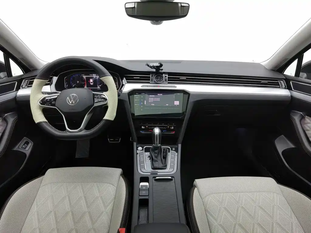 Volkswagen Magotan 2025 330TSI DSG Luxury