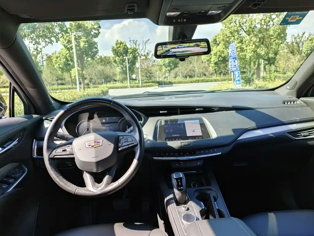 Cadillac XT4 — миниатюра 8