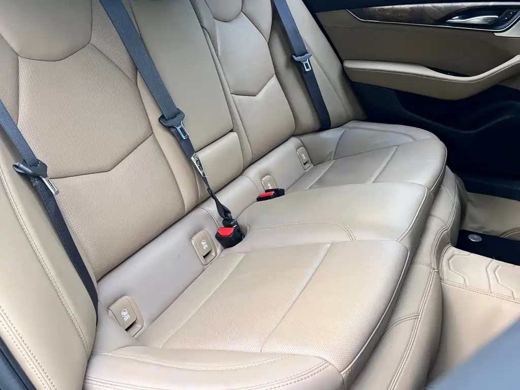 Cadillac CT5 — миниатюра 25